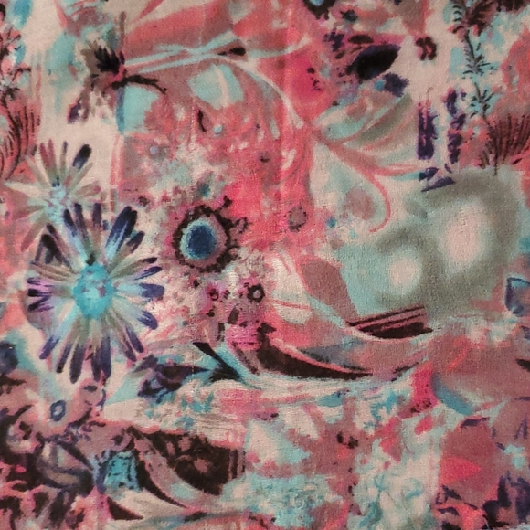 Set of 2 Scarves - Picture 4 of 5